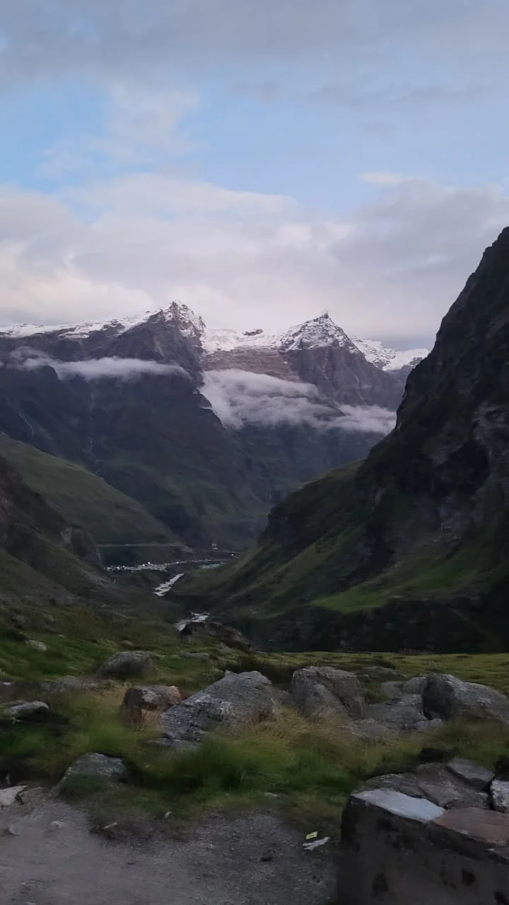 return-journey-to-mana-village-from-vasudhara-falls