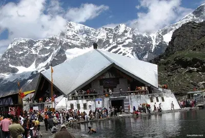 Hemkund Sahib Yatra Guide: Opening Dates, Trek Route, Registration and Tips