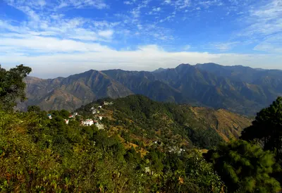 Lansdowne Travel Guide | Places to Visit